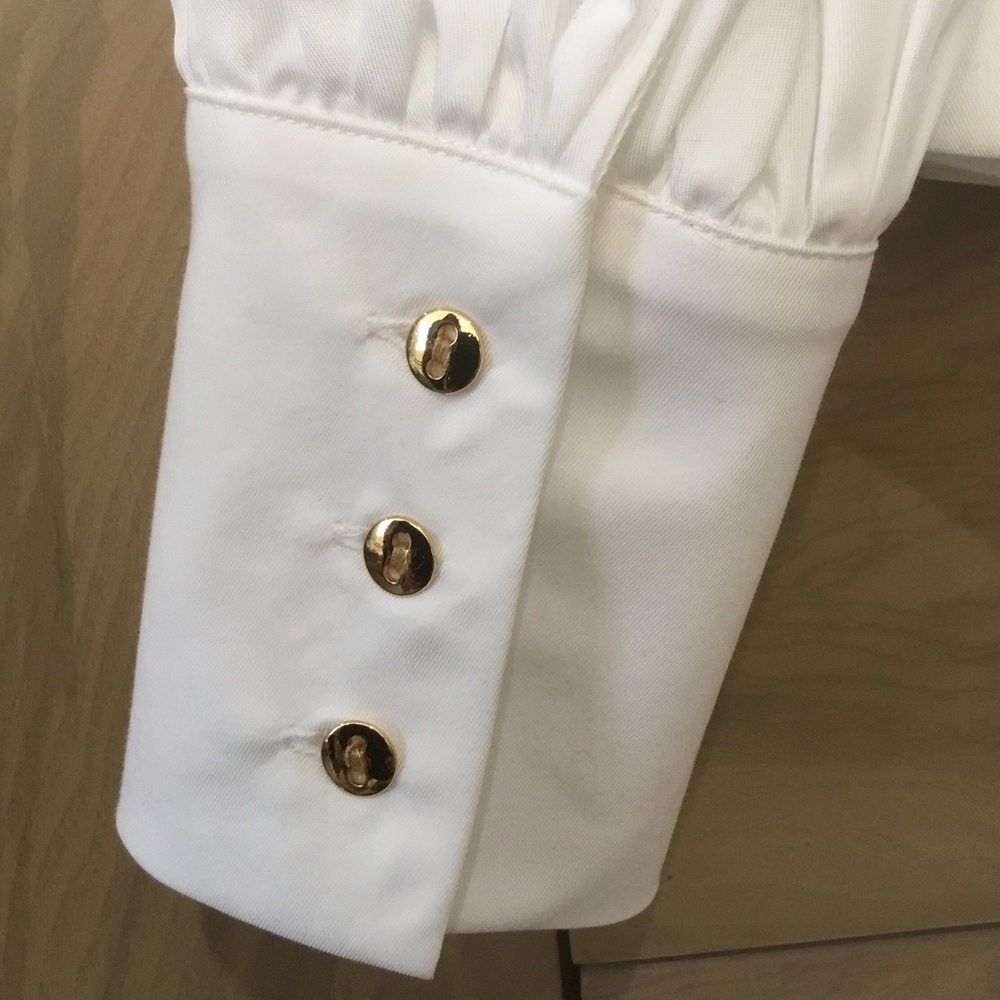 Petersyn NWT White Cotton Waverly Blouse with Gold Buttons - S - Picture 4 of 8